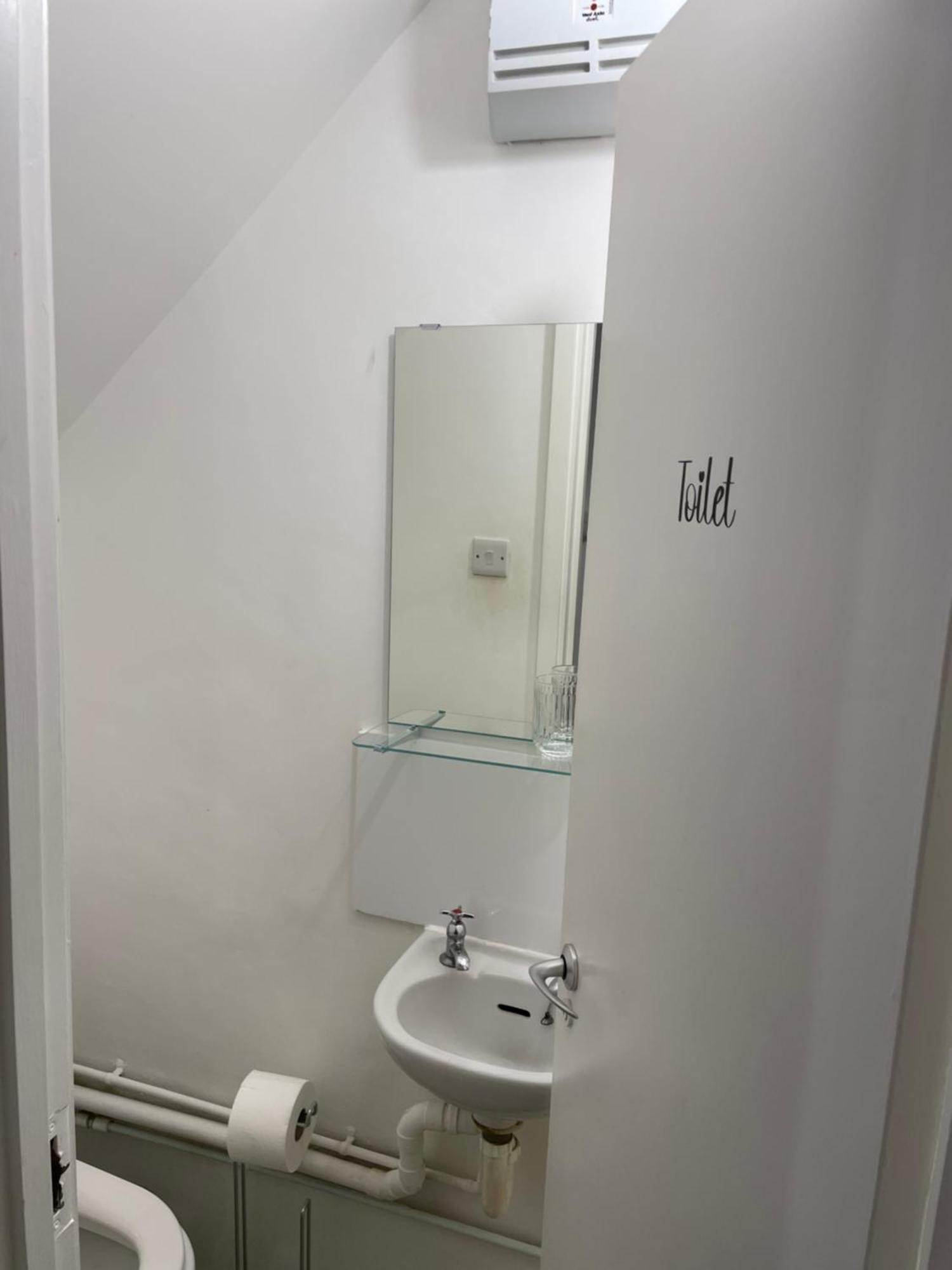 Lovely Triple And Quadruple Rooms In Euston & Square In Central Londen Buitenkant foto
