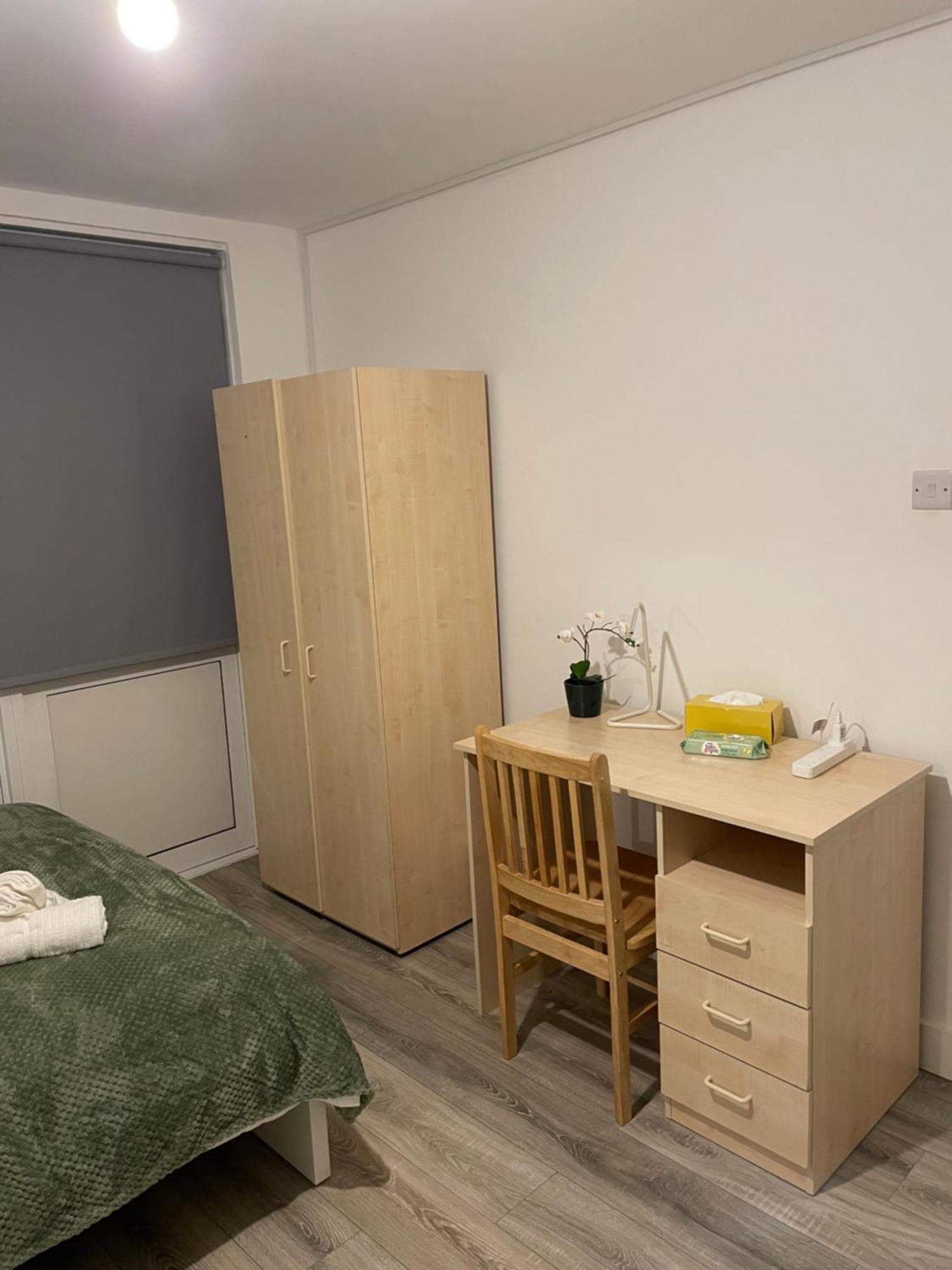 Lovely Triple And Quadruple Rooms In Euston & Square In Central Londen Buitenkant foto